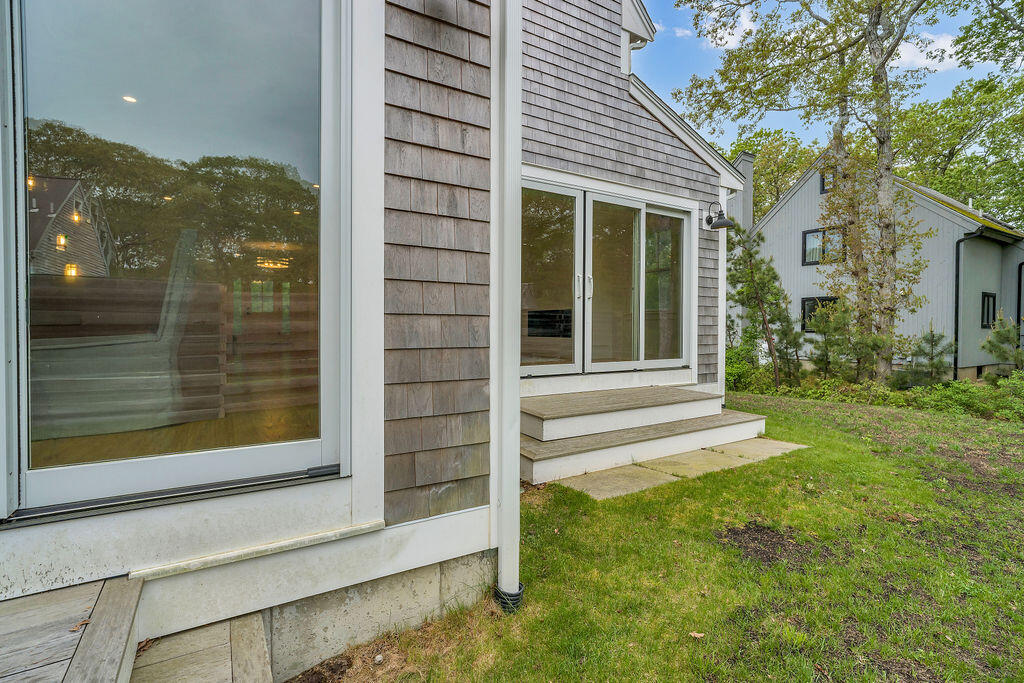 28 Grovedale Road Oak Bluffs MA 02557