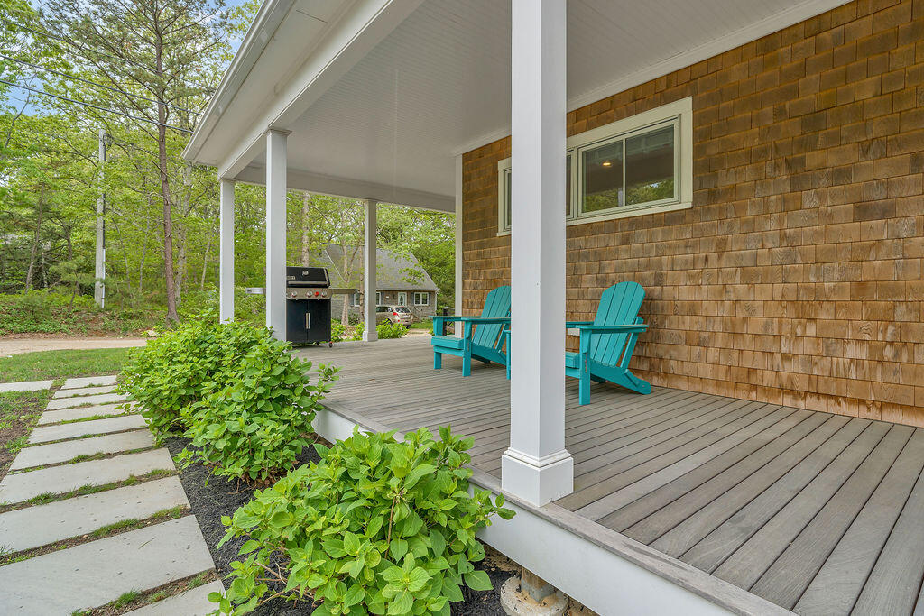 28 Grovedale Road Oak Bluffs MA 02557