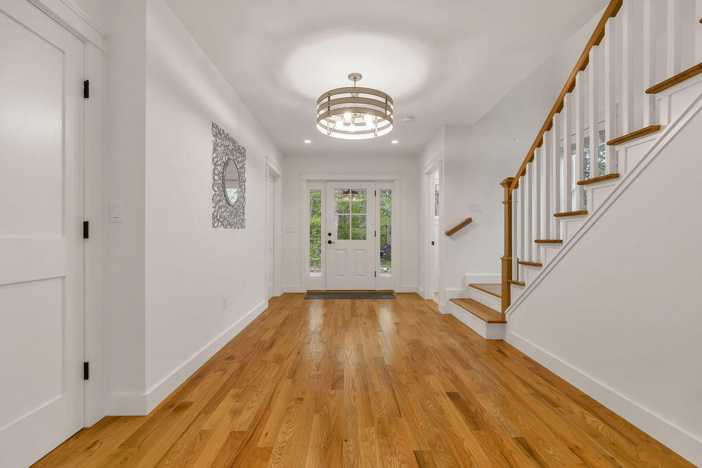 28 Grovedale Road Oak Bluffs MA 02557