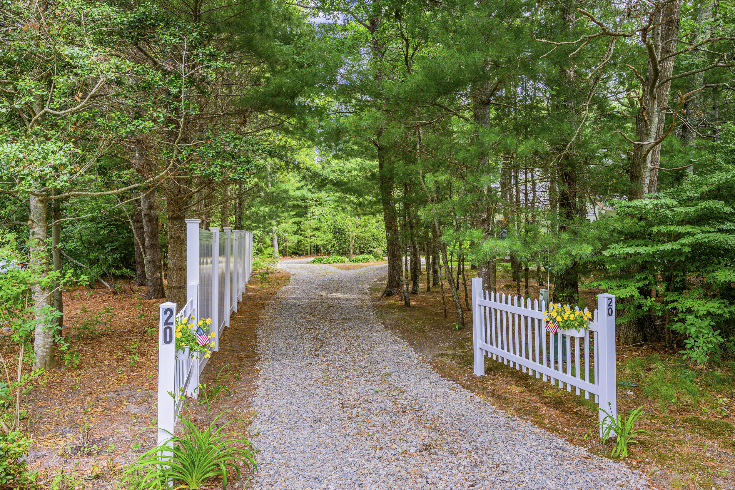 20 Shannon Way Centerville MA 02632
