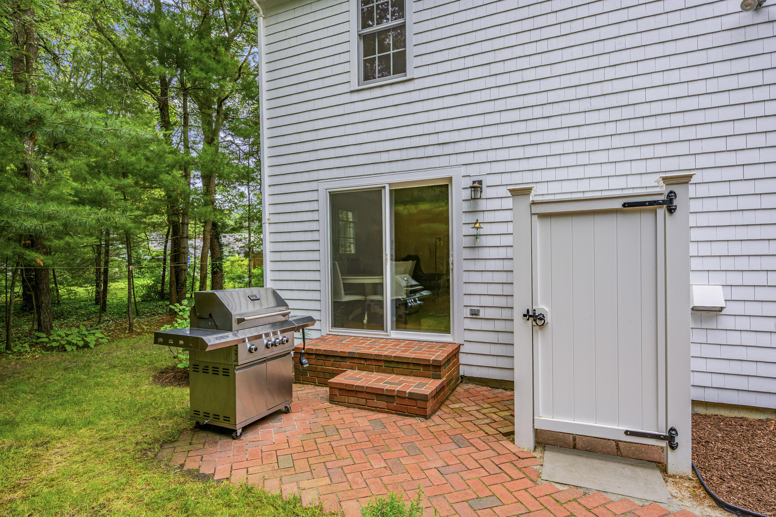 20 Shannon Way Centerville MA 02632