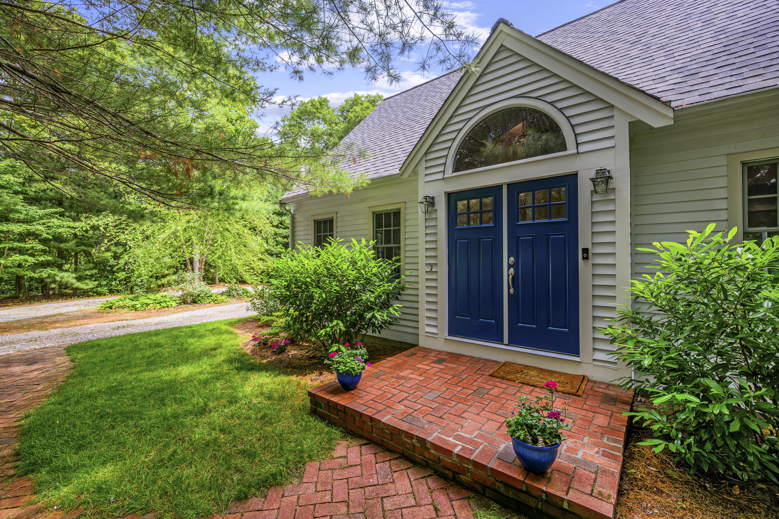 20 Shannon Way Centerville MA 02632