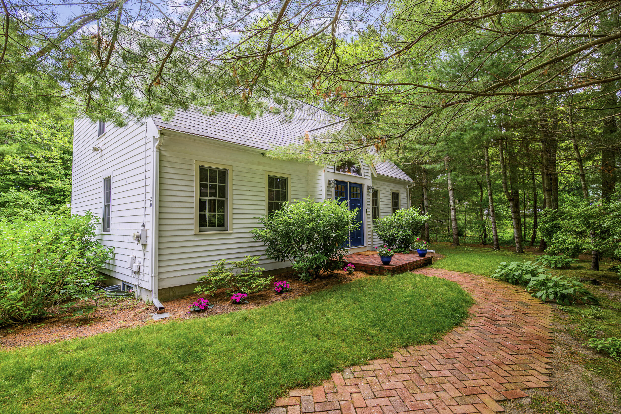 20 Shannon Way Centerville MA 02632