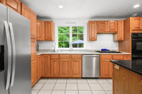 20 Shannon Way Barnstable MA 02632