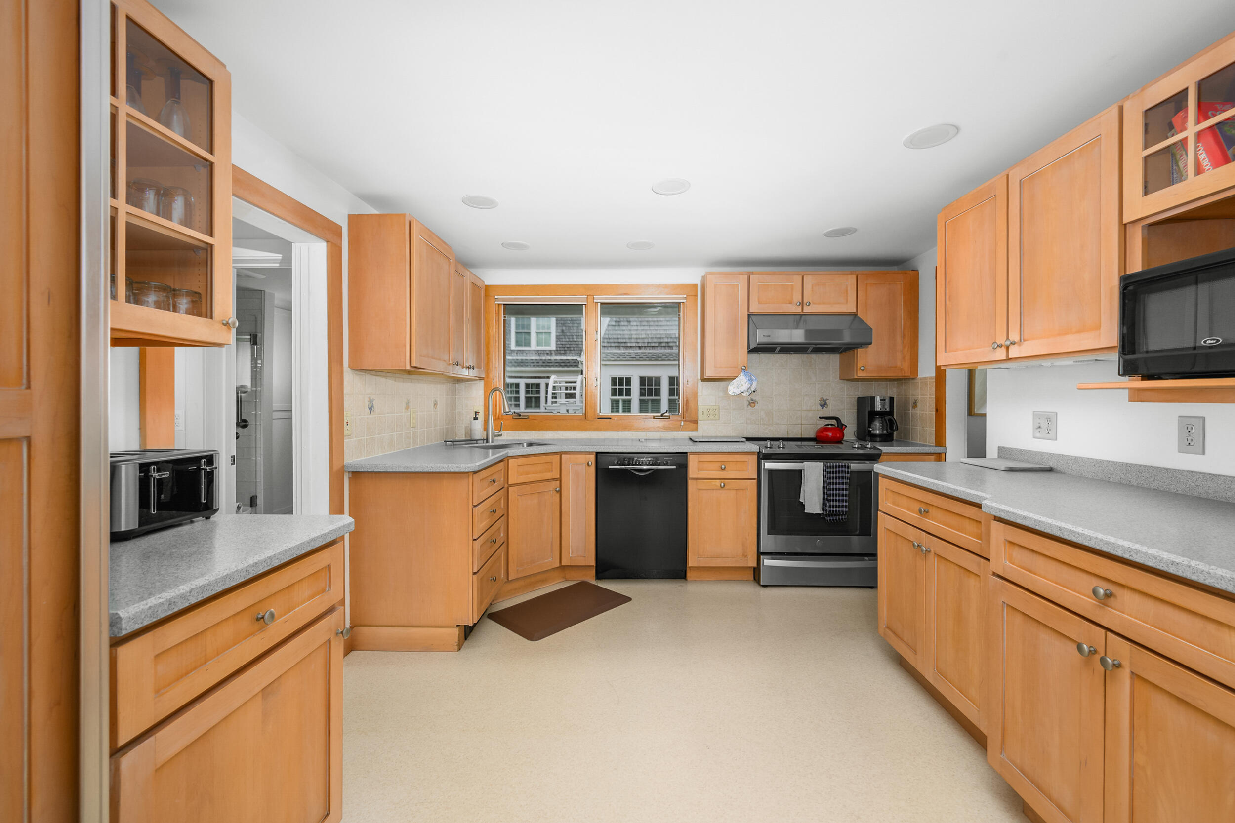 12 Wyndemere Bluffs Road Harwich Port MA 02646