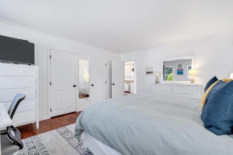 15 Iyanough Road Hyannis MA 02601