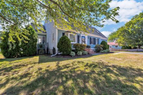 15 Iyanough Road Hyannis MA 02601