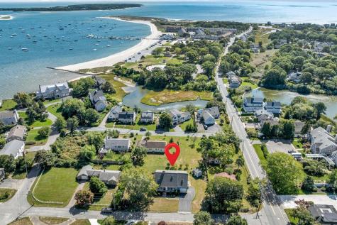 15 Iyanough Road Hyannis MA 02601