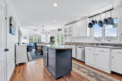 15 Iyanough Road Hyannis MA 02601