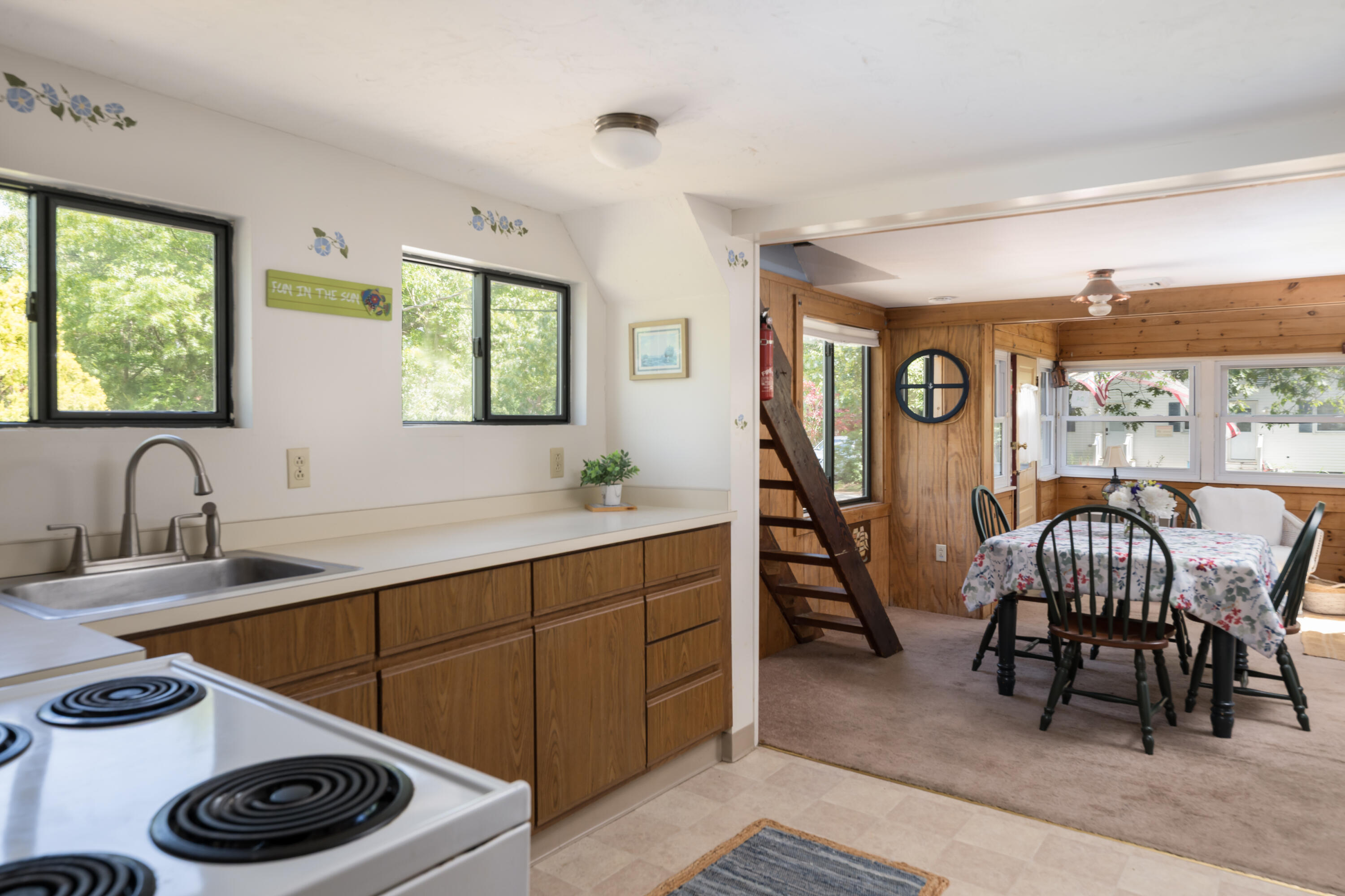 33 Kingwood Street Wareham MA 02571