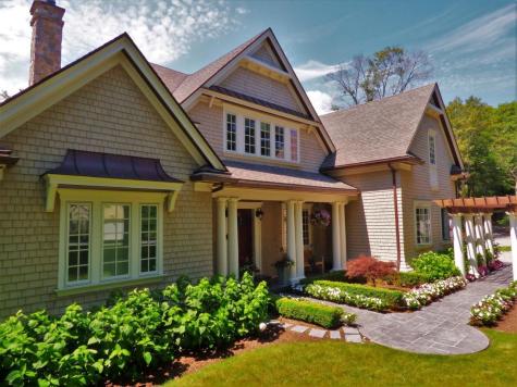 4 Vale Lane Mashpee MA 02649