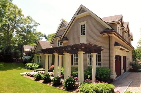 4 Vale Lane Mashpee MA 02649