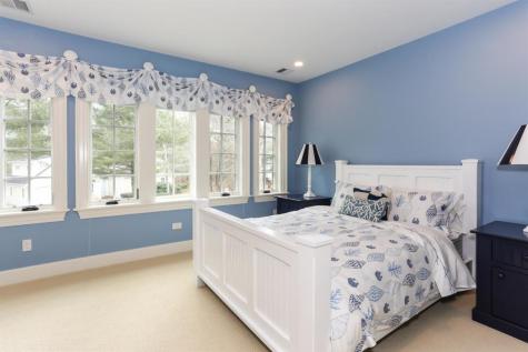 4 Vale Lane Mashpee MA 02649
