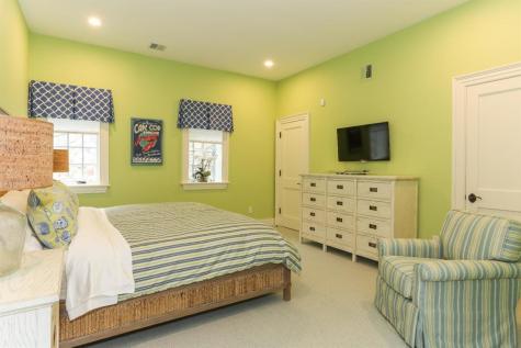 4 Vale Lane Mashpee MA 02649