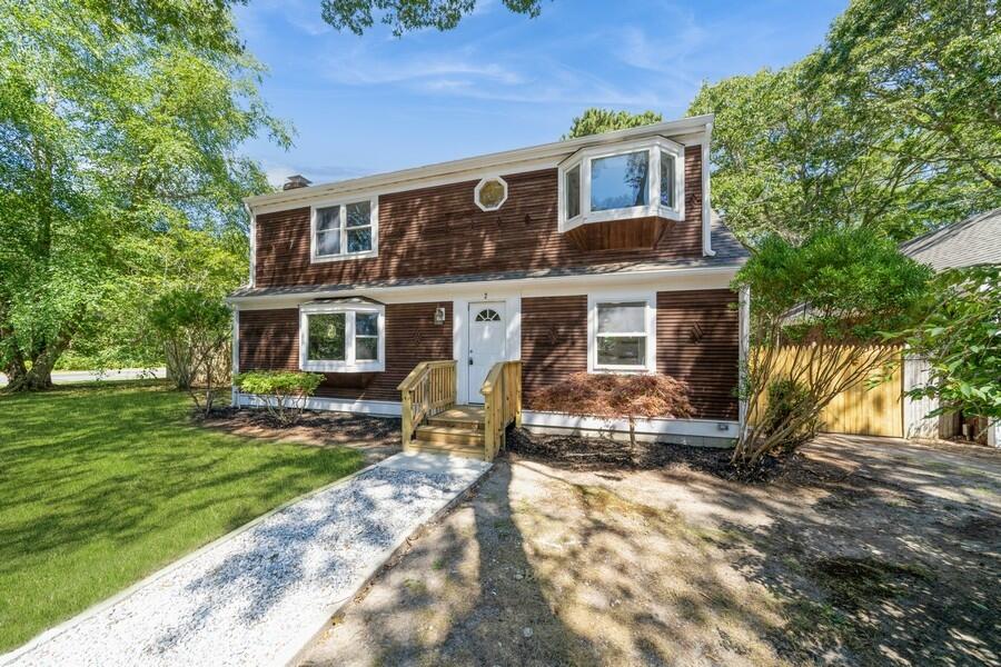 2 Ivanhoe Avenue Yarmouth MA 02673
