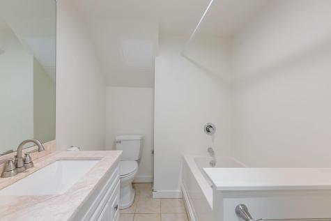 16 Off Conwell Street Provincetown MA 02657