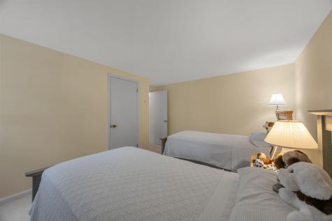 11 Little Marsh Lane MA 02645