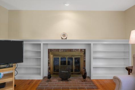 11 Little Marsh Lane MA 02645