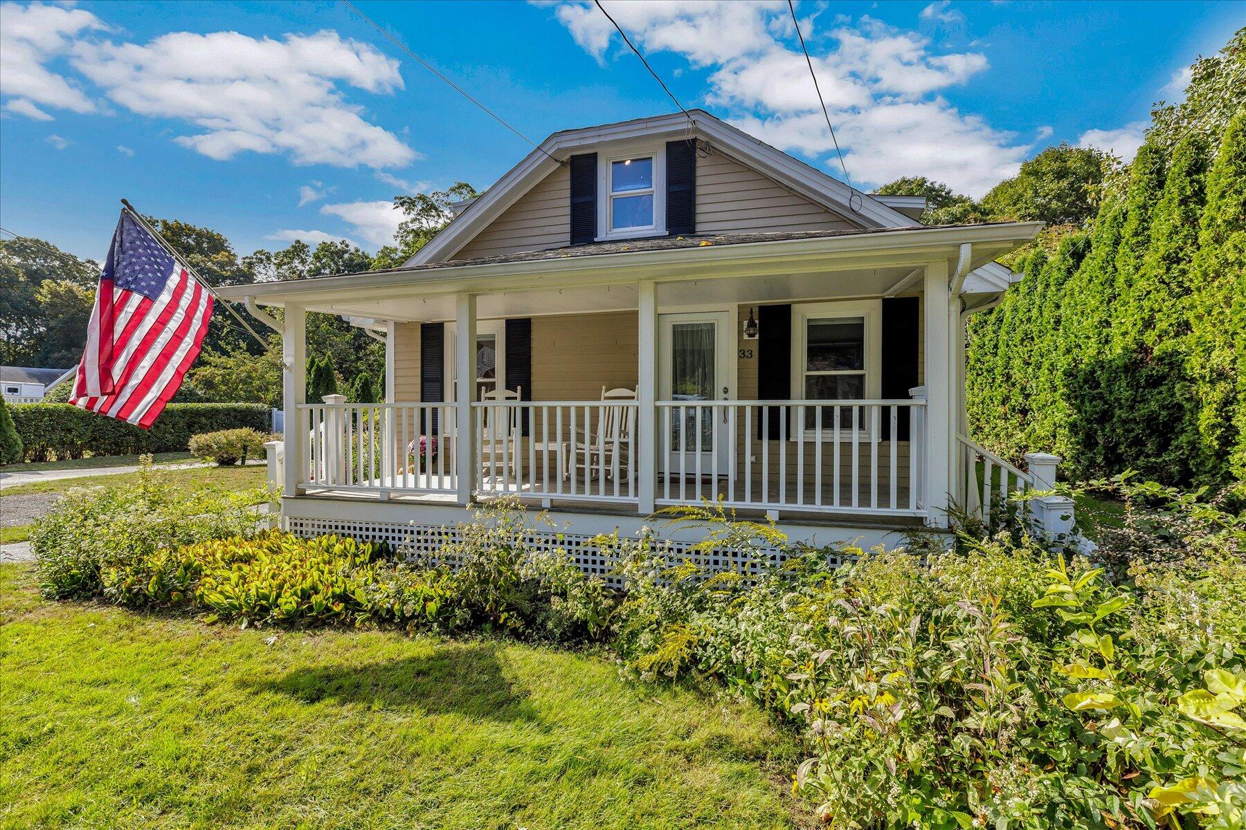 33 Oakwood Avenue Falmouth MA 02540