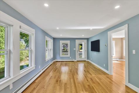 33 Oakwood Avenue Falmouth MA 02540