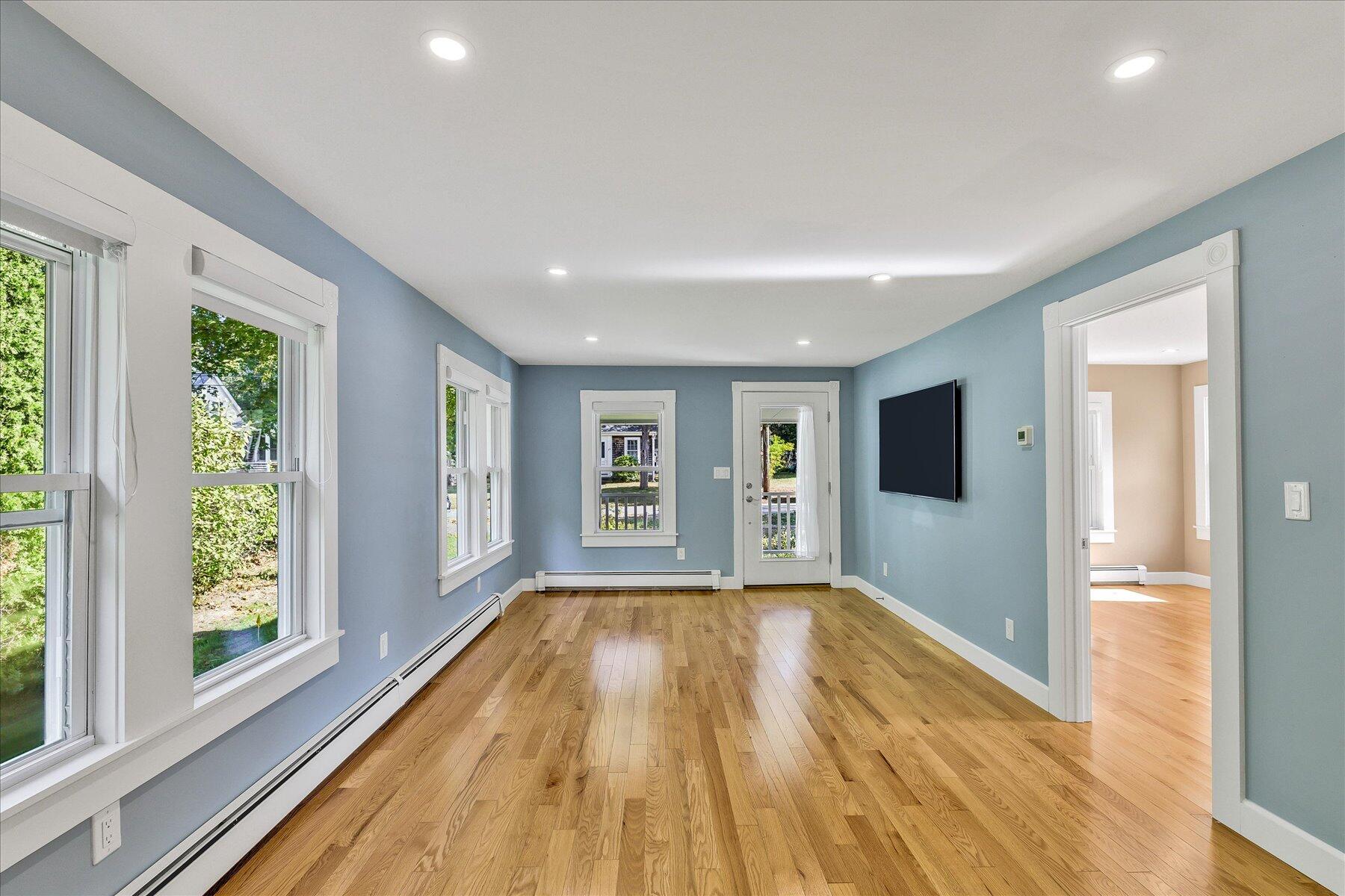 33 Oakwood Avenue Falmouth MA 02540