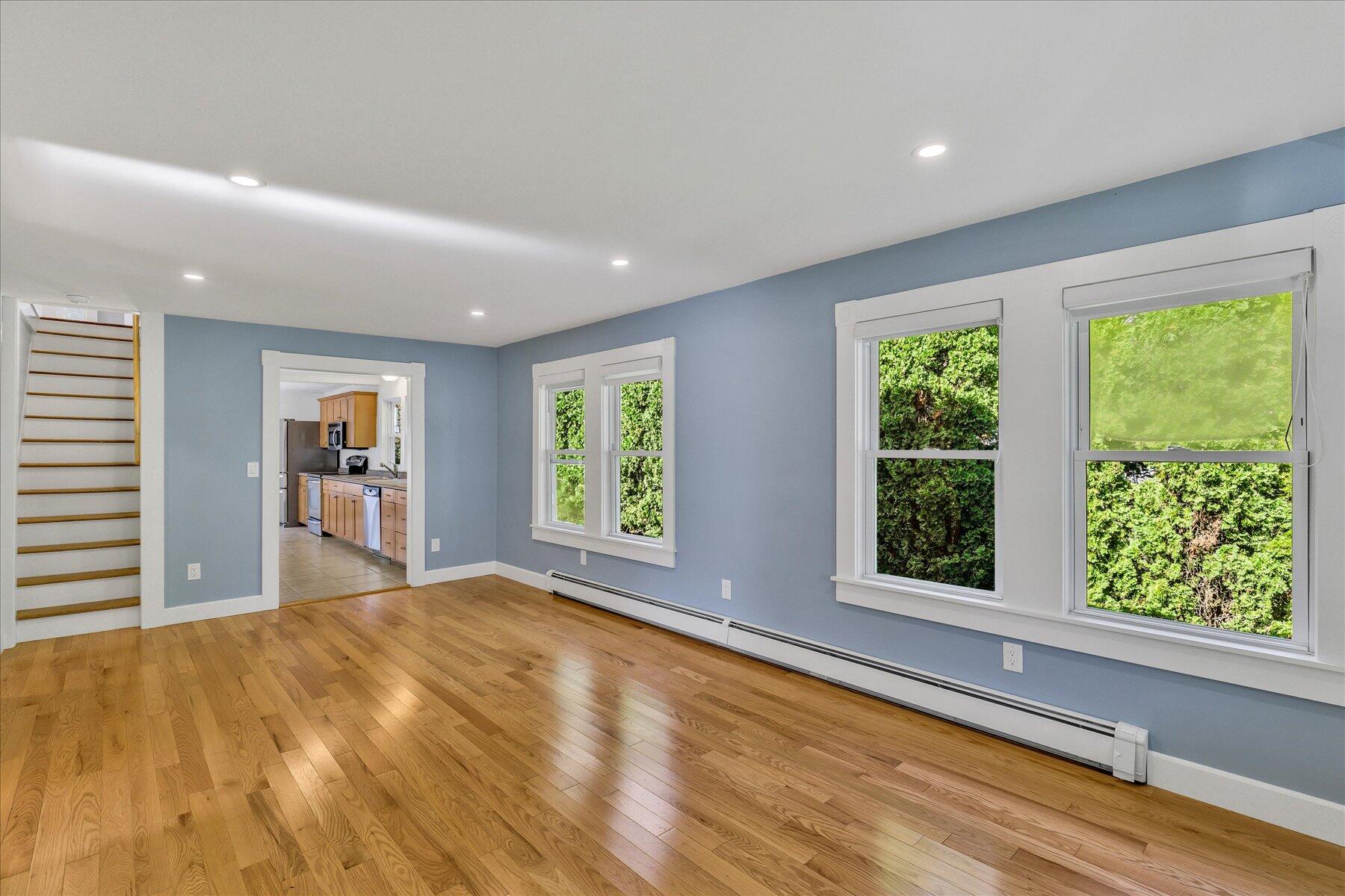 33 Oakwood Avenue Falmouth MA 02540