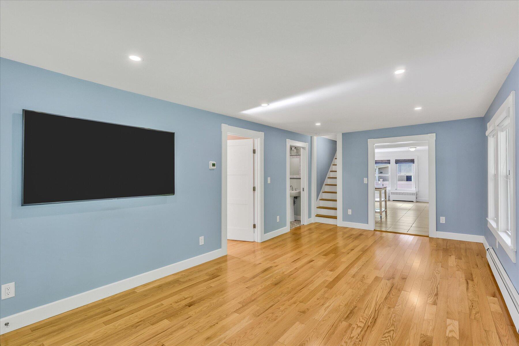 33 Oakwood Avenue Falmouth MA 02540