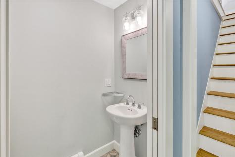 33 Oakwood Avenue Falmouth MA 02540