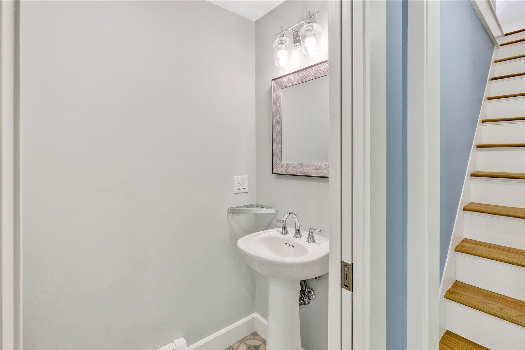 33 Oakwood Avenue Falmouth MA 02540