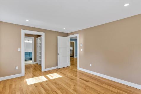 33 Oakwood Avenue Falmouth MA 02540