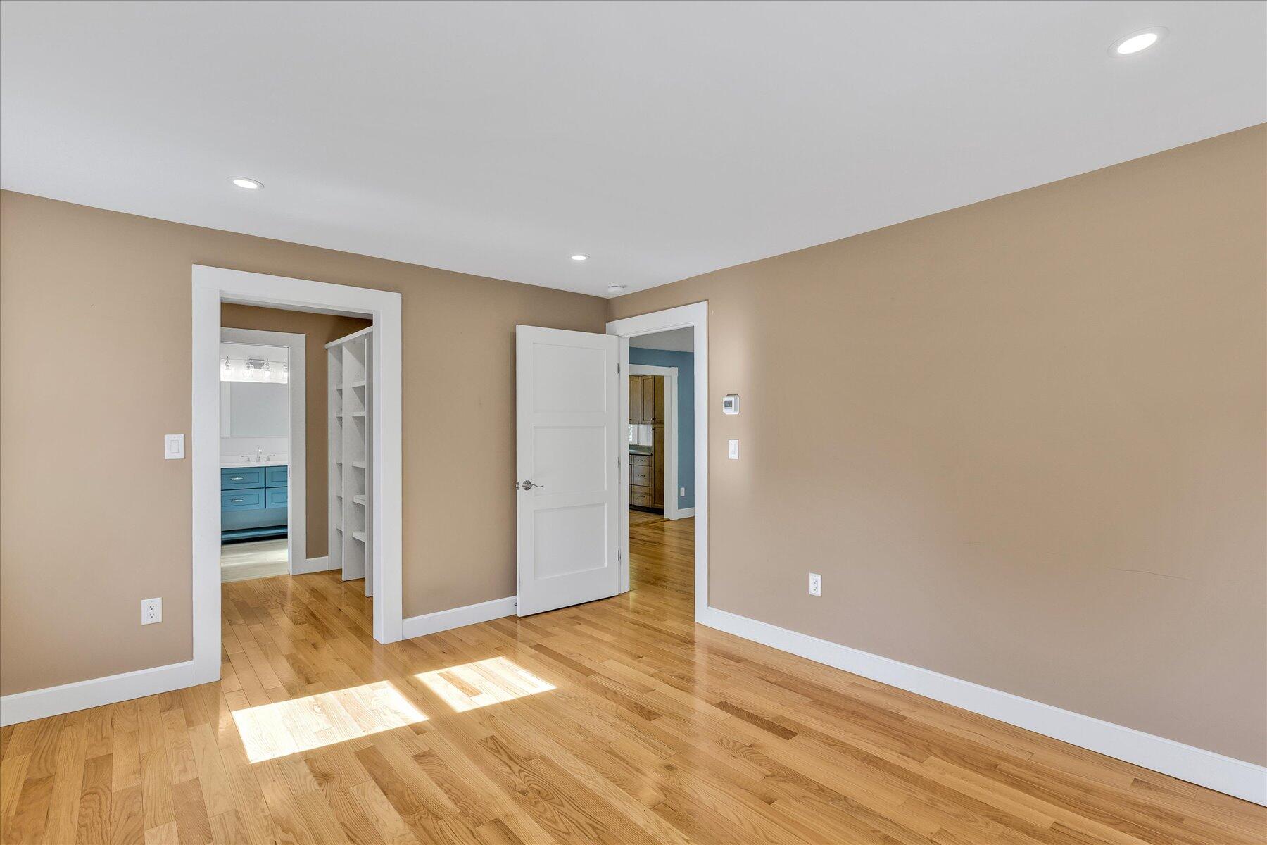 33 Oakwood Avenue Falmouth MA 02540