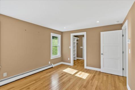 33 Oakwood Avenue Falmouth MA 02540