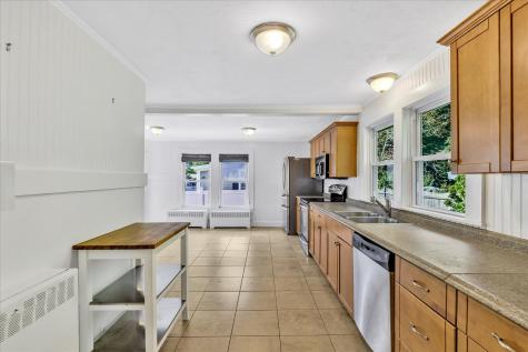 33 Oakwood Avenue Falmouth MA 02540