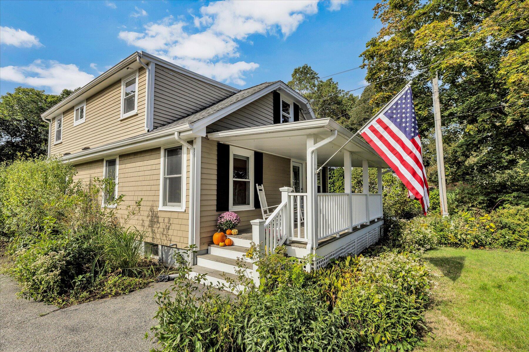 33 Oakwood Avenue Falmouth MA 02540