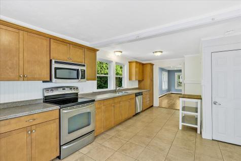 33 Oakwood Avenue Falmouth MA 02540