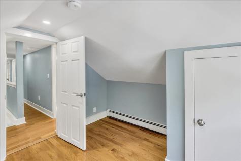 33 Oakwood Avenue Falmouth MA 02540