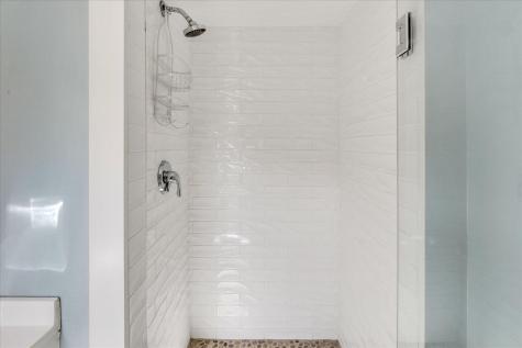 33 Oakwood Avenue Falmouth MA 02540