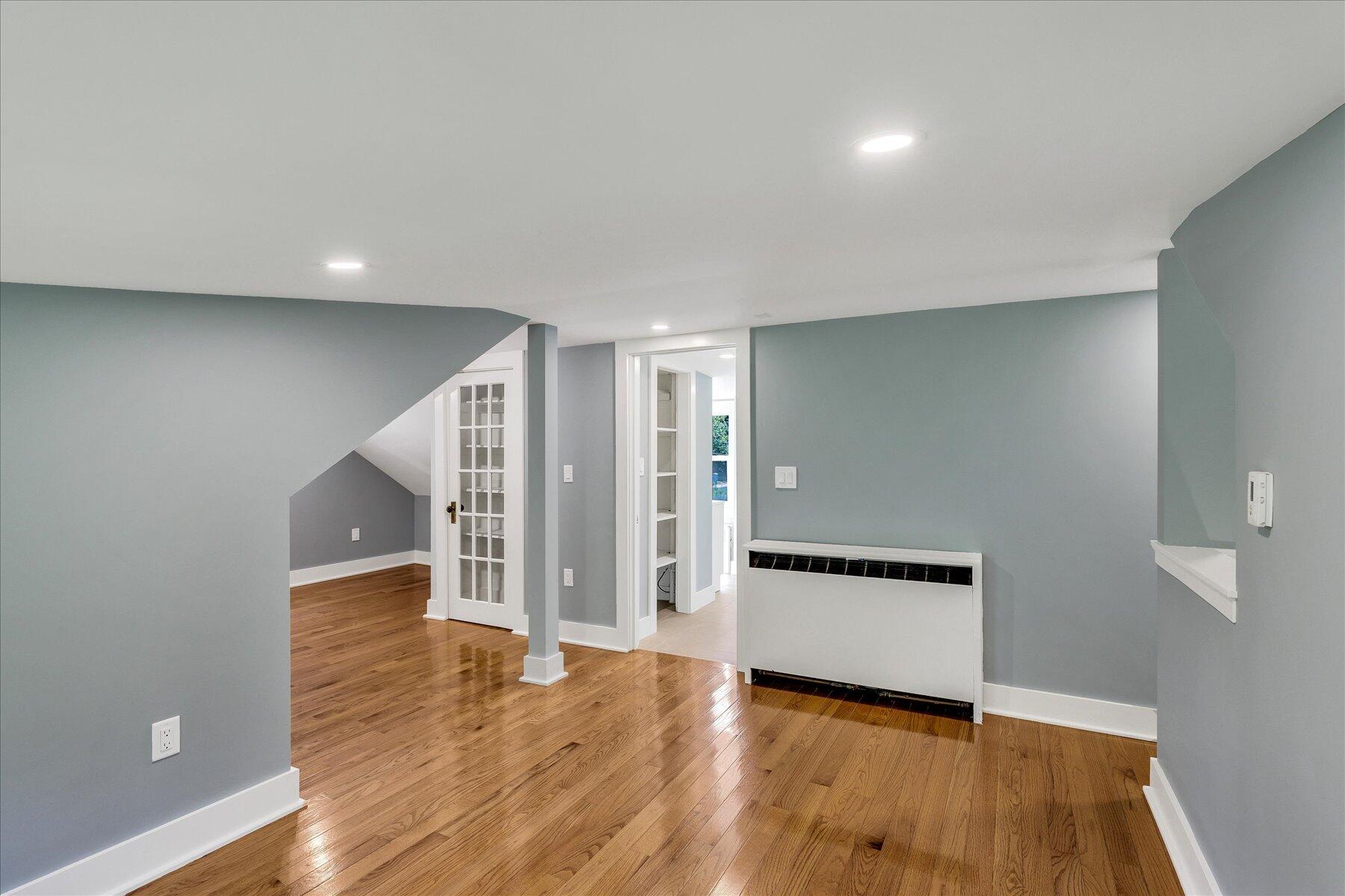 33 Oakwood Avenue Falmouth MA 02540