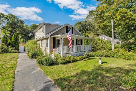 33 Oakwood Avenue Falmouth MA 02540