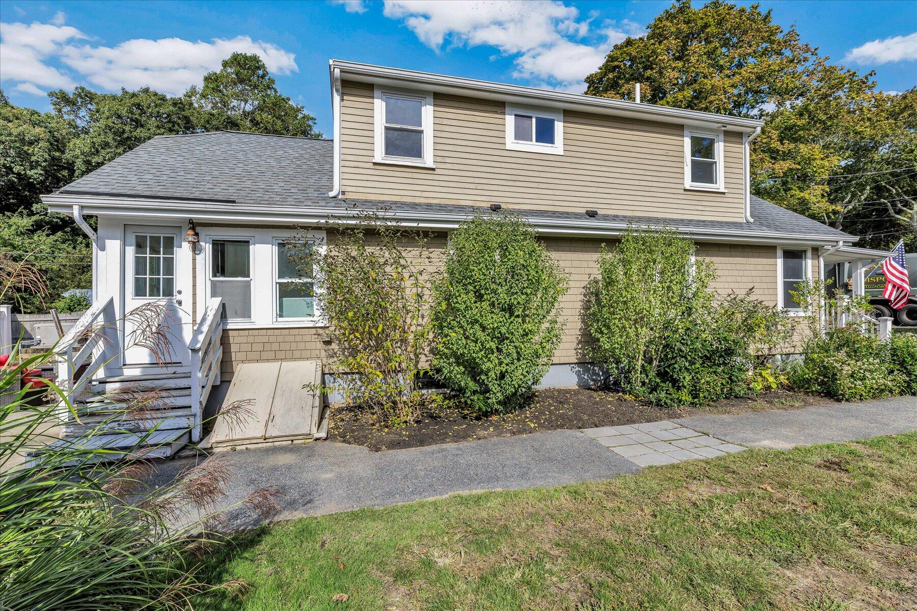 33 Oakwood Avenue Falmouth MA 02540