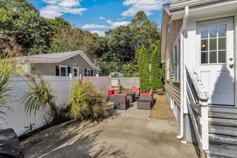 33 Oakwood Avenue Falmouth MA 02540