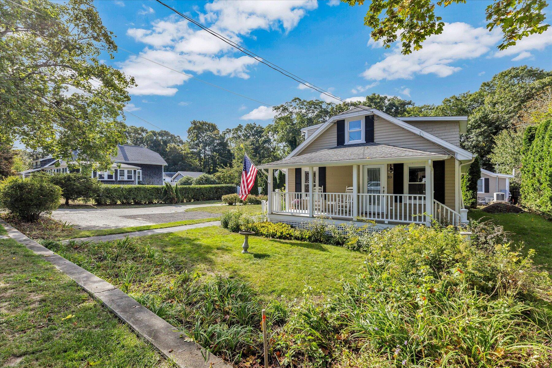 33 Oakwood Avenue Falmouth MA 02540