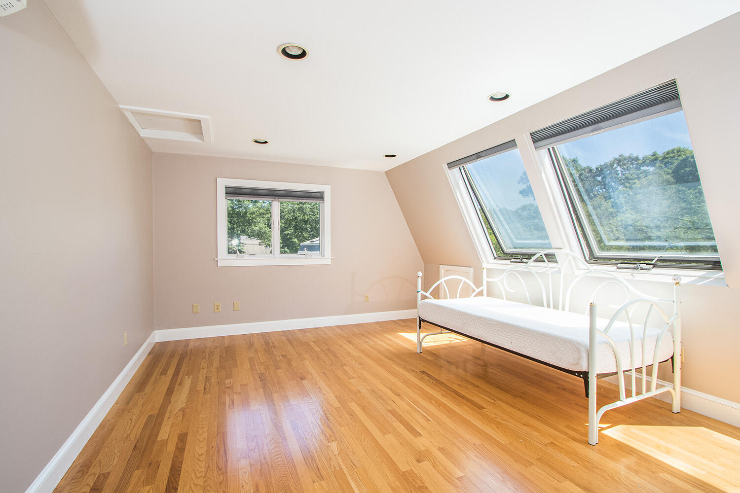 541 Flint Street Barnstable MA 02648