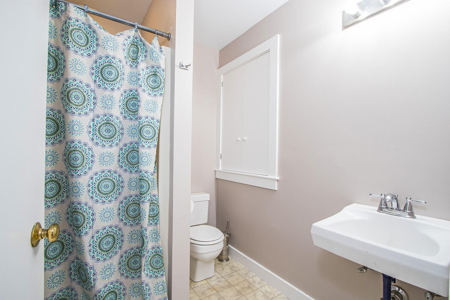 541 Flint Street Barnstable MA 02648