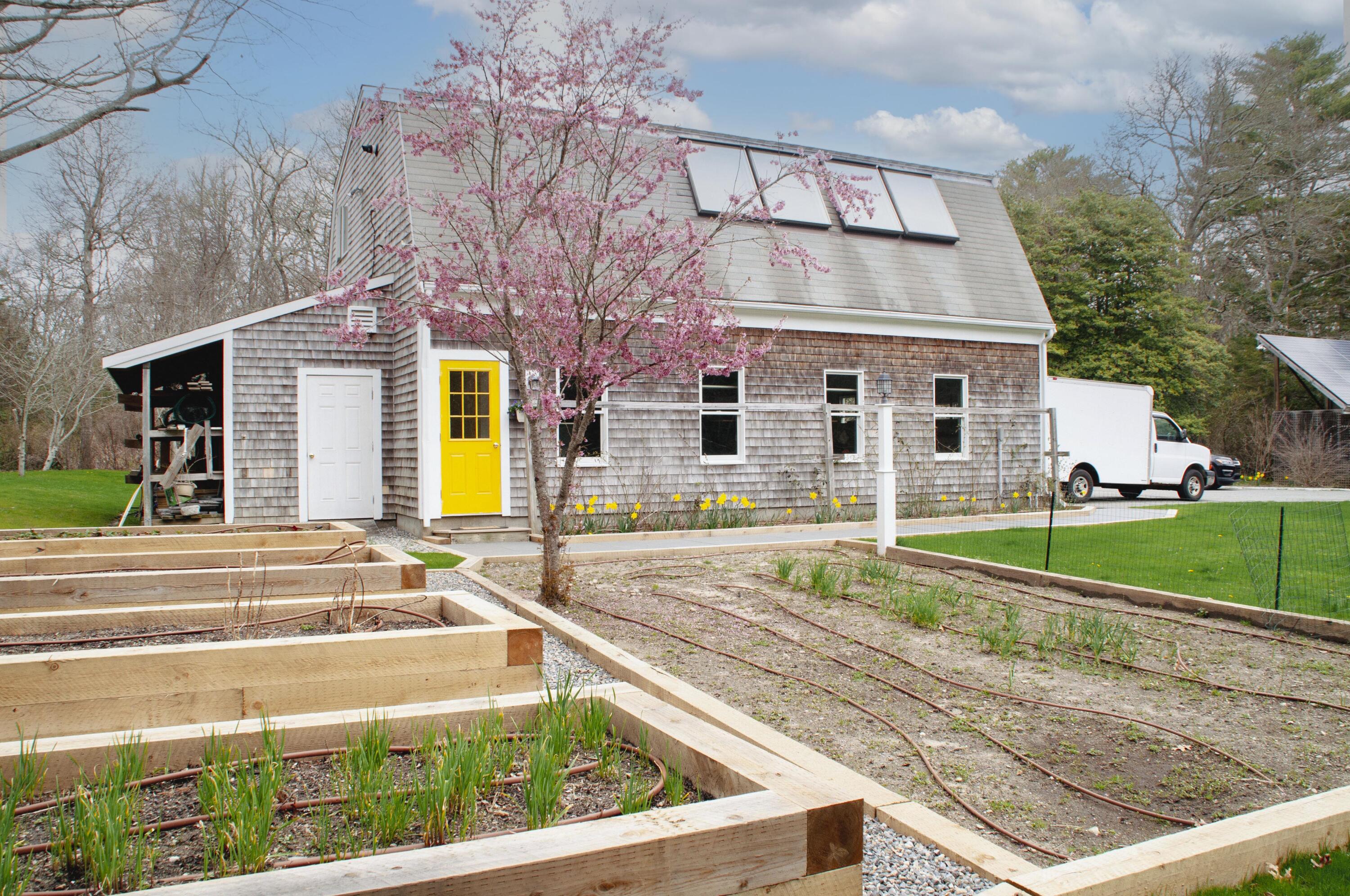 541 Flint Street Barnstable MA 02648