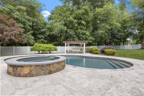 5 Wildebrook Road Medway MA 02053