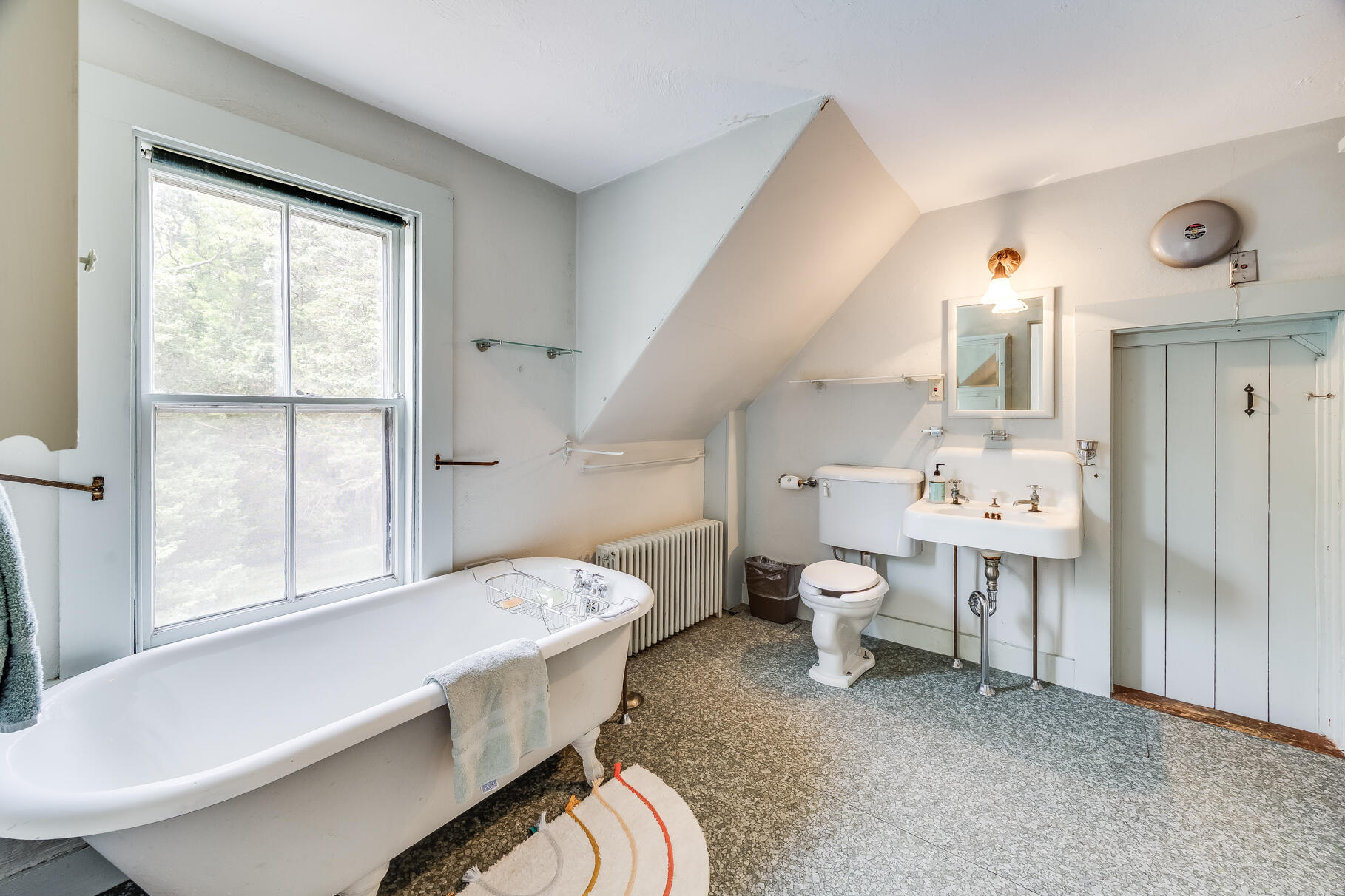 275 W Falmouth Highway Falmouth MA 02540