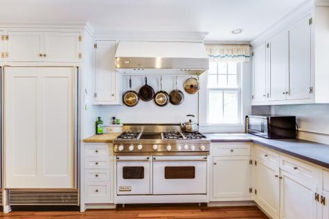 275 W Falmouth Highway Falmouth MA 02540