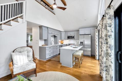 48 Tri-town Circle Mashpee MA 02649