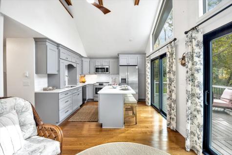 48 Tri-town Circle Mashpee MA 02649